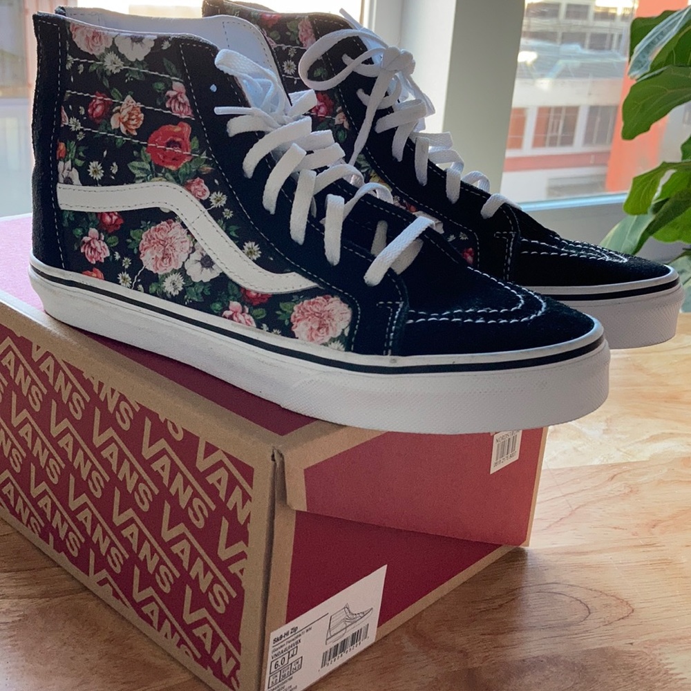 Vans Sk8-Hi Zip Floral EU 38/ Big Kid 6/ Wm 7.5M